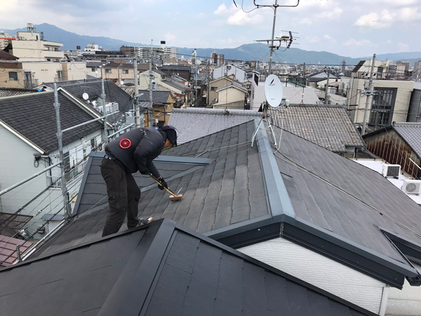 奈良県山辺郡Ｈ邸屋根修理・塗装工事施工中