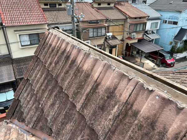 大阪府八尾市Ｋ邸屋根雨漏り修理工事施工中