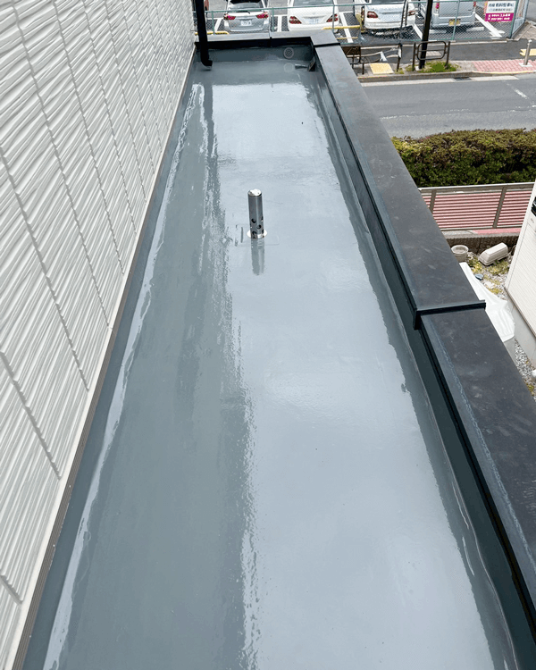 バルコニー通気緩衝工法ウレタン防水工事完了後の写真