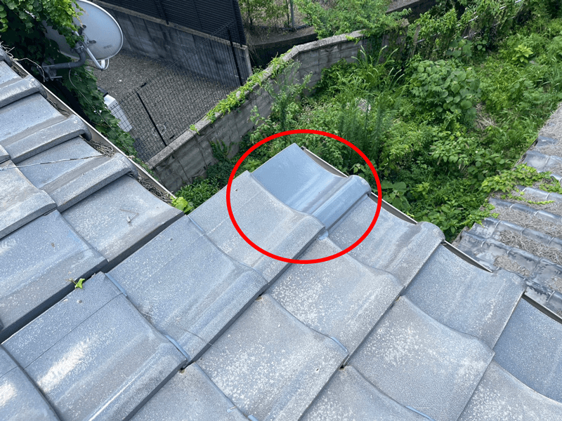 ズレを直し欠落瓦を補修した瓦屋根