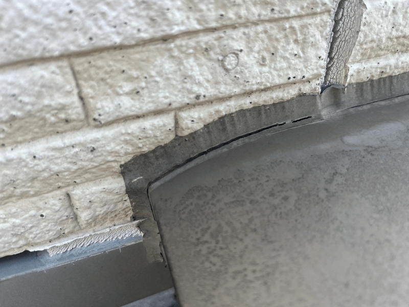 サイディング目地コーキング劣化・雨漏り原因箇所の写真