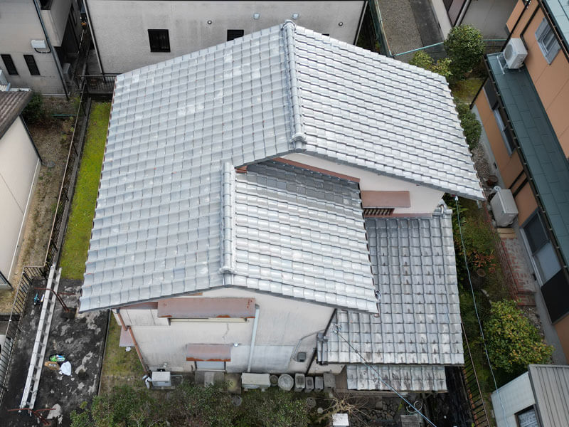 瓦屋根全体・補修工事完了後の写真
