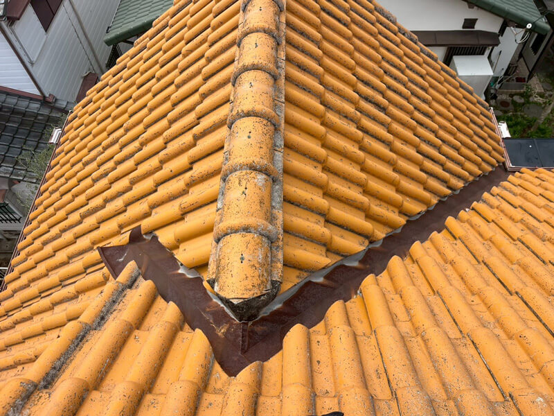 谷板金 錆 腐食進行 屋根点検