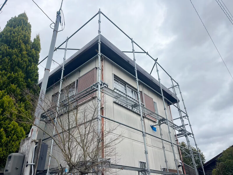 軒天張り替え後の建物全体の仕上がり