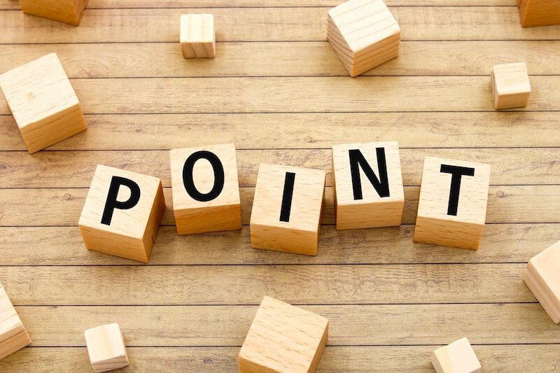 POINTと書かれた木製ブロックの写真。