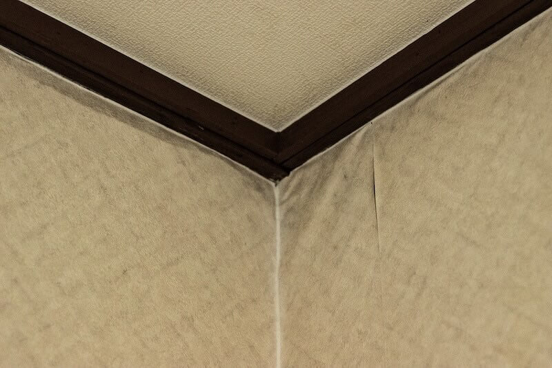 壁紙の浮き・剥がれ